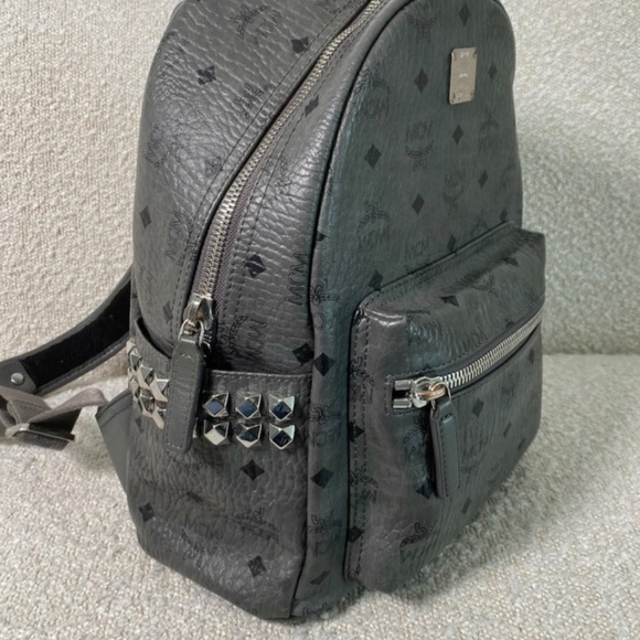 Authentic MCM Visetos Stud Stark Backpack Phantom Grey - Picture 2 of 12